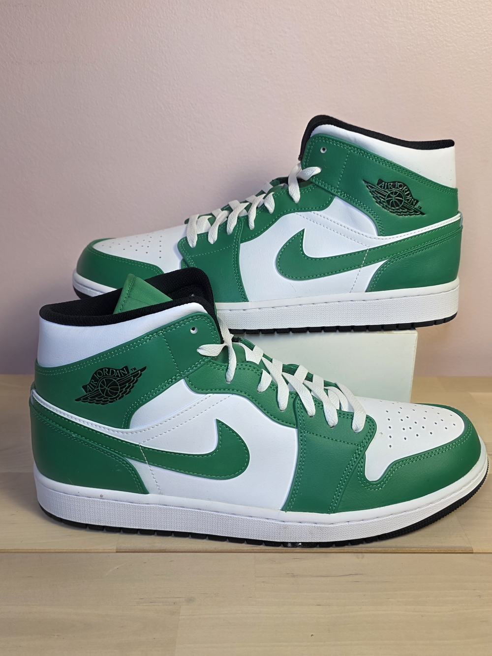 Air Jordan 1 Mid — White & Green Men’s Basketball Shoes